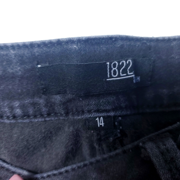 1822 Black Denim Shorts with Studs - Picture 7 of 7